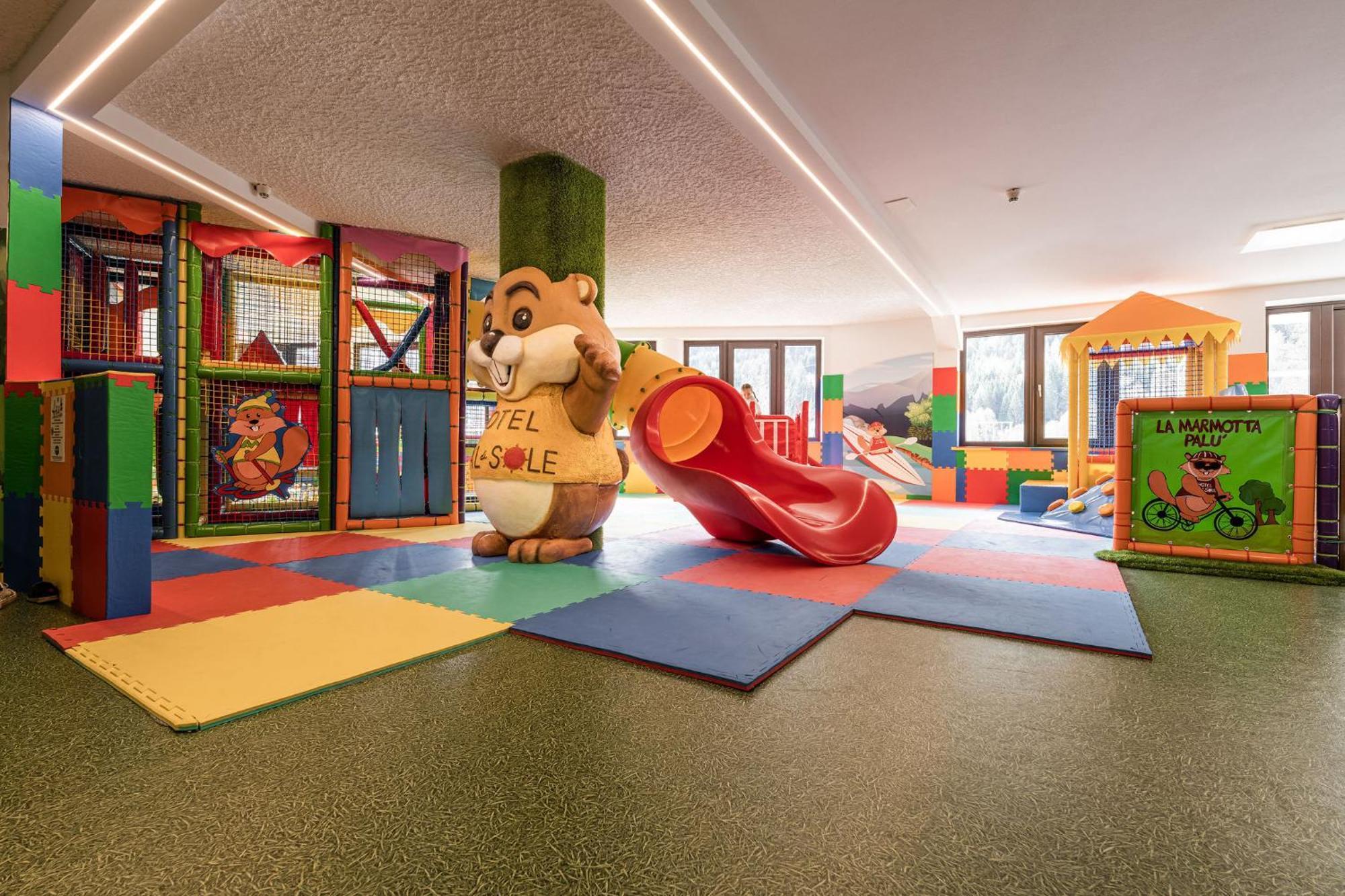Hotel Val Di Sole ميتزانا المظهر الخارجي الصورة