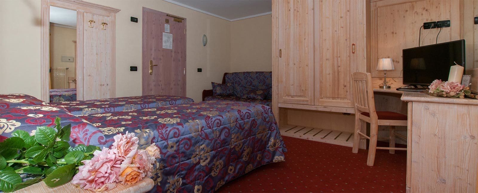 Hotel Val Di Sole ميتزانا المظهر الخارجي الصورة