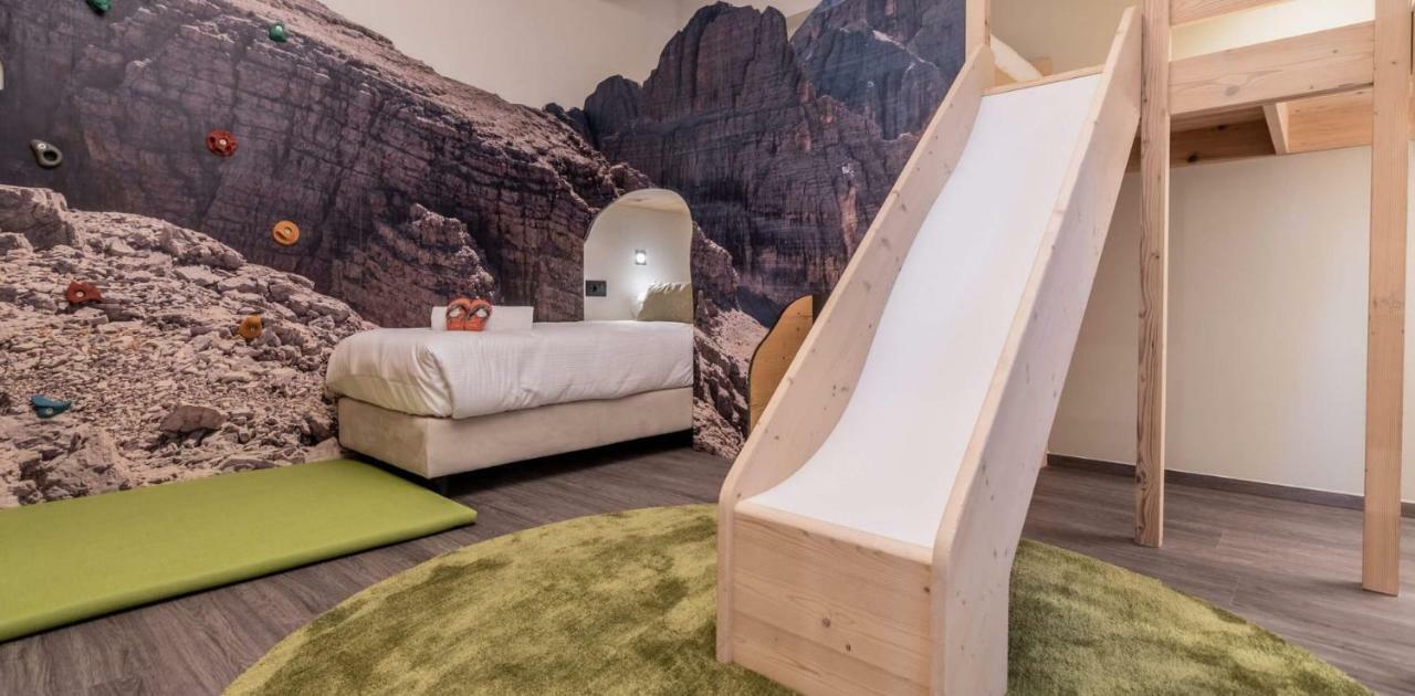 Hotel Val Di Sole ميتزانا المظهر الخارجي الصورة